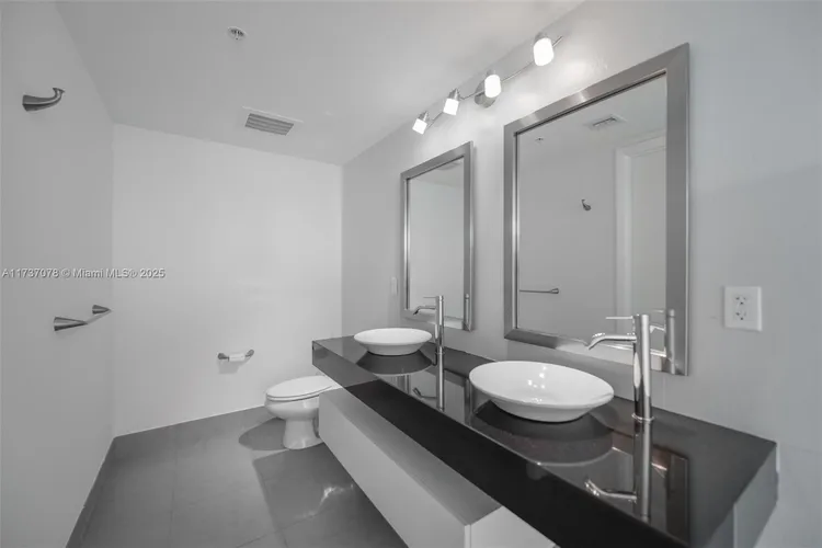 Mint #4511 image #17