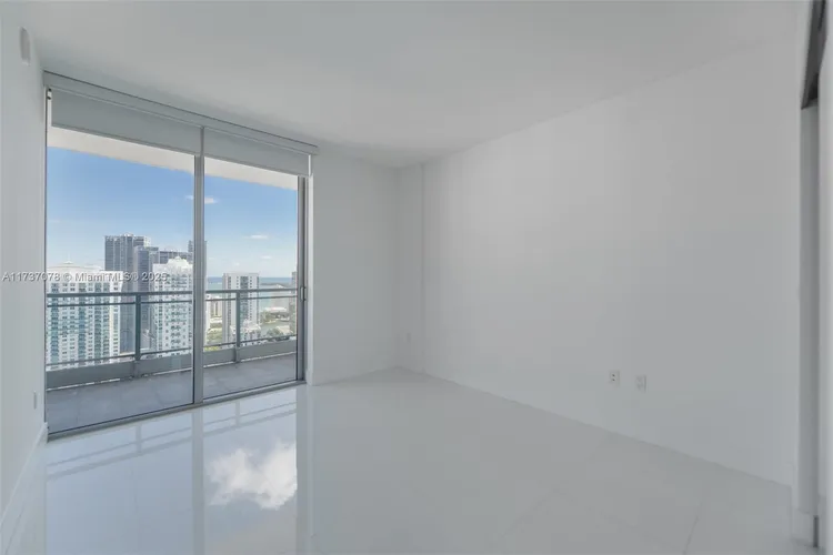 Mint #4511 image #19