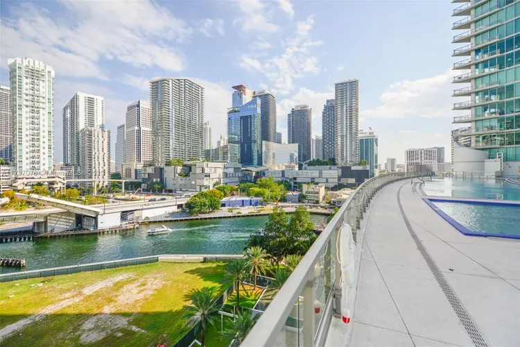 Mint #4511 image #30