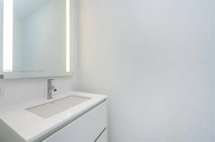 Aston Martin Residences #4908 image #21