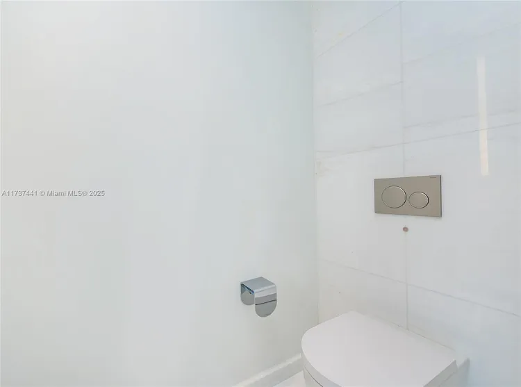 Aston Martin Residences #4908 image #22