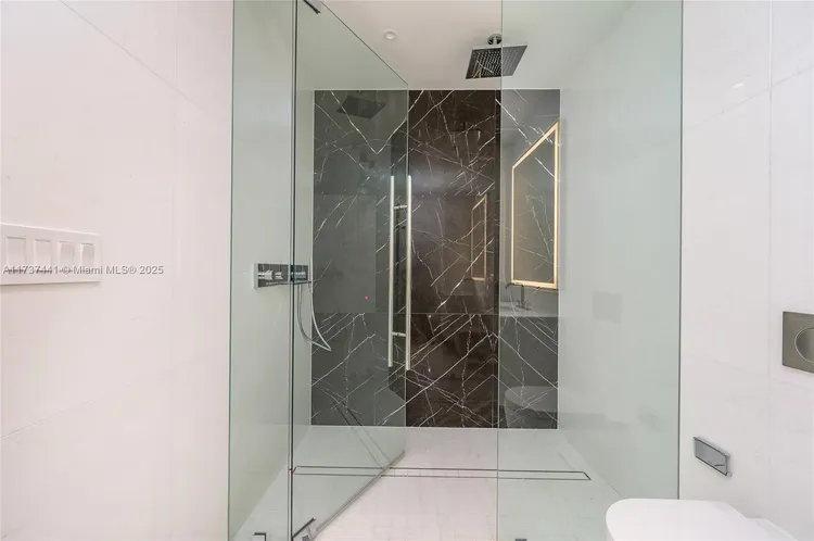 Aston Martin Residences #4908 image #24