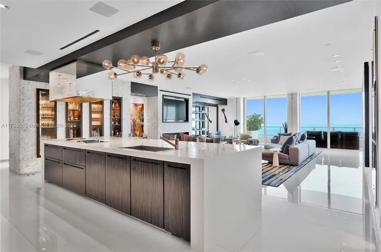 Ocean House #PENTHOUSE image #16