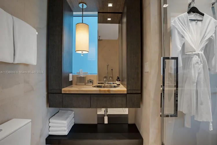 Ocean House #PENTHOUSE image #30