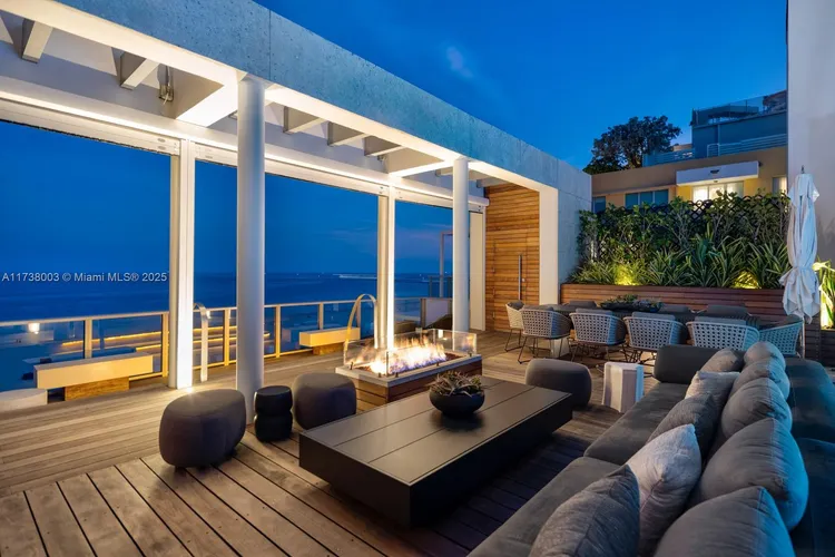 Ocean House #PENTHOUSE image #35