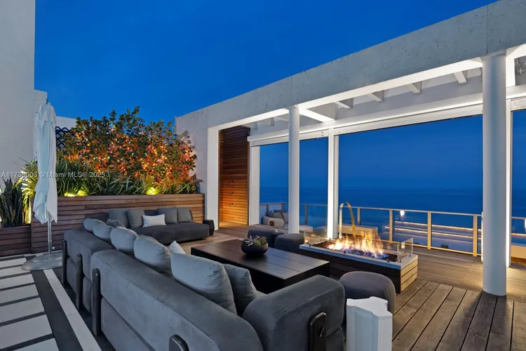 Ocean House #PENTHOUSE image #8