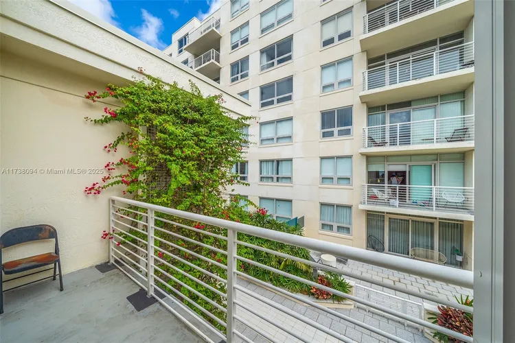 Midblock Condominium #551 image #24