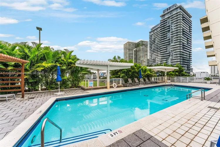 Midblock Condominium #551 image #44