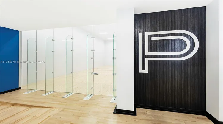 Paramount Miami Worldcenter #4901 image #46