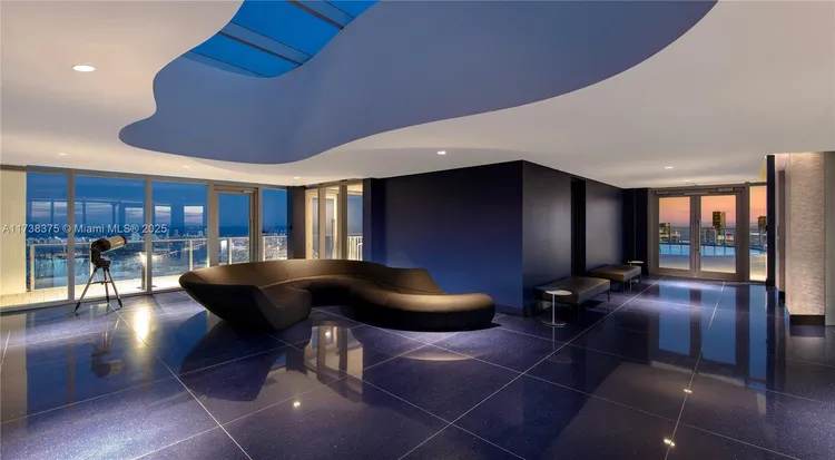 Paramount Miami Worldcenter #4901 image #49