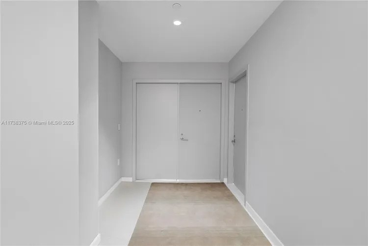 Paramount Miami Worldcenter #4901 image #7