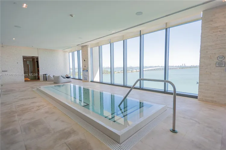 One Paraiso #2004 image #35