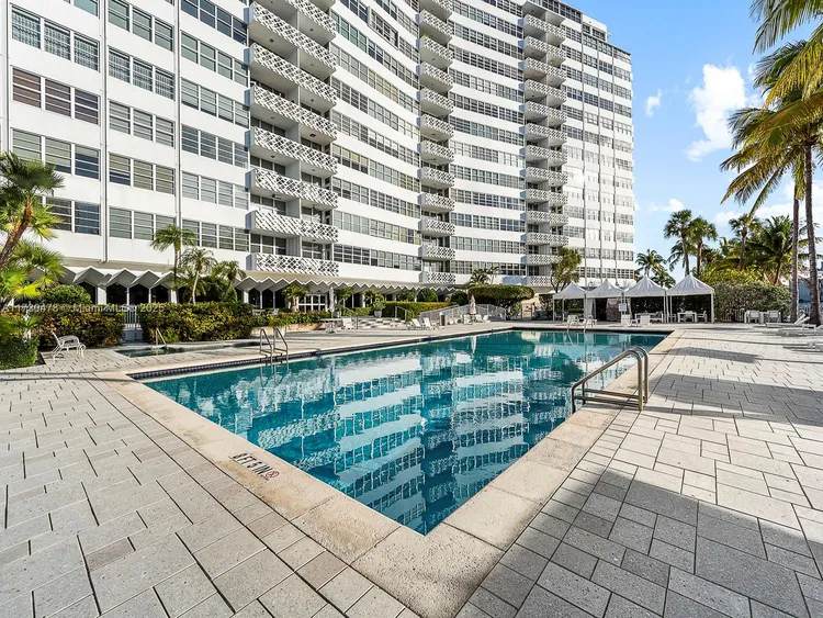 Belle Plaza #910 image #24