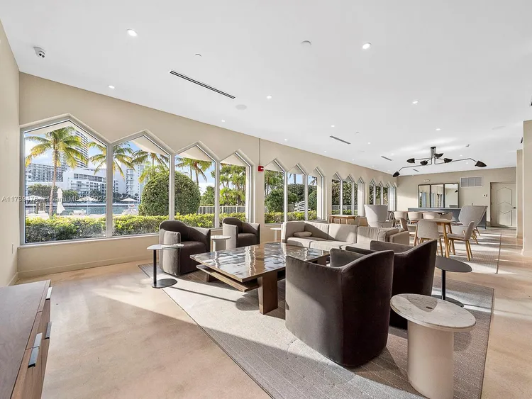 Belle Plaza #910 image #25