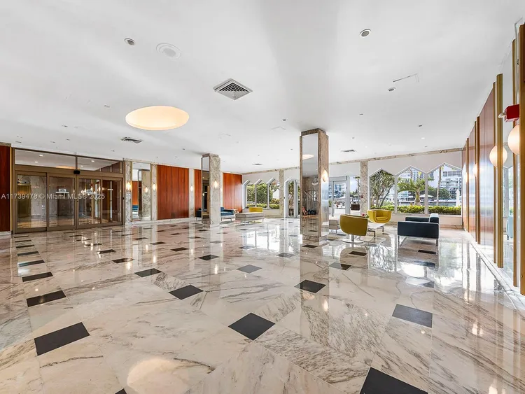 Belle Plaza #910 image #26