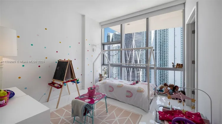 Paramount Miami Worldcenter #3303 image #31