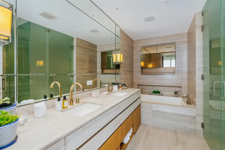 Residences by Armani Casa #5401 image #20