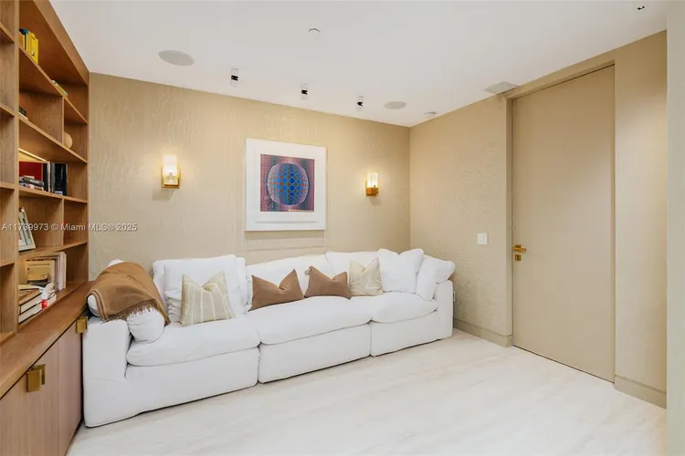 Residences by Armani Casa #5401 image #26