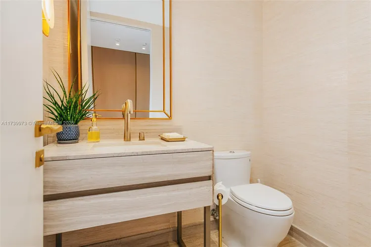 Residences by Armani Casa #5401 image #27