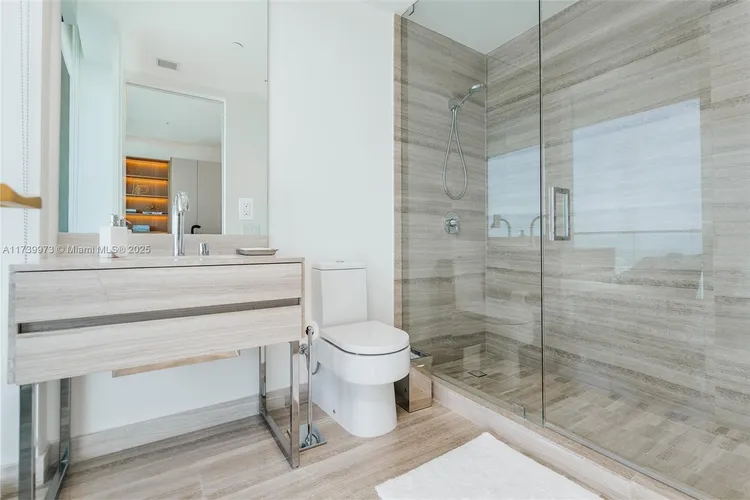 Residences by Armani Casa #5401 image #30