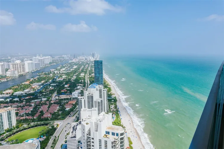 Residences by Armani Casa #5401 image #33