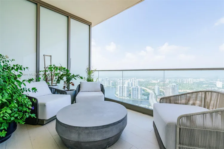 Residences by Armani Casa #5401 image #36