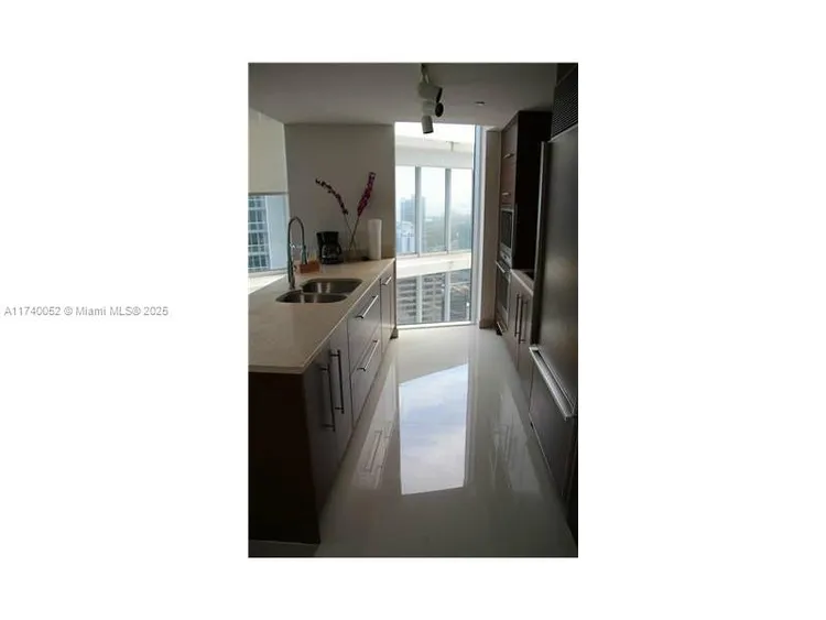 Icon Brickell I #5407 image #11
