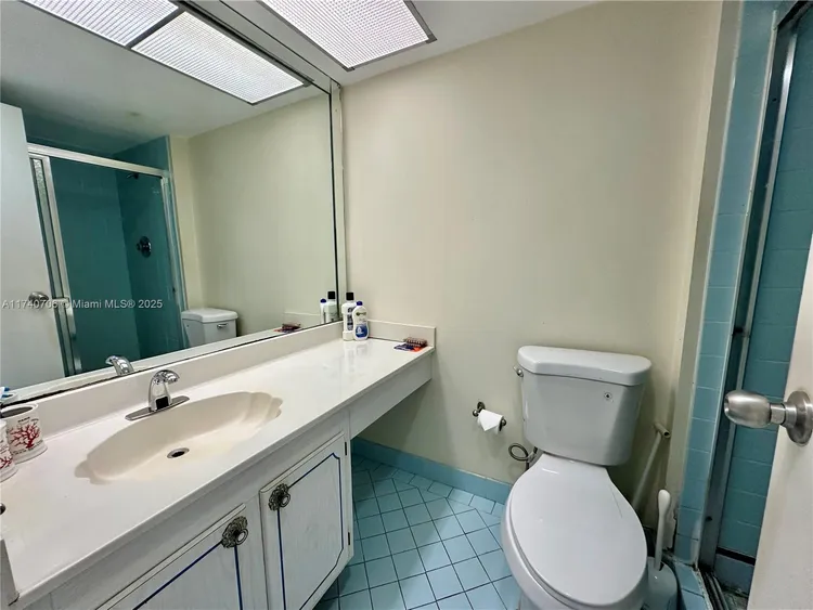 Winston Towers #709 image #14