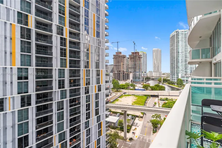 Brickell on the River South #802 image #25