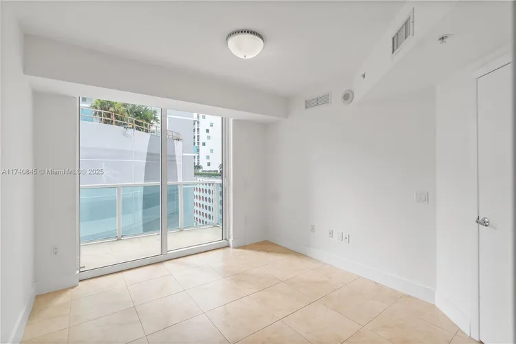 Brickell on the River South #802 image #9