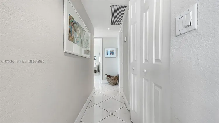 Burleigh House #1736 image #16