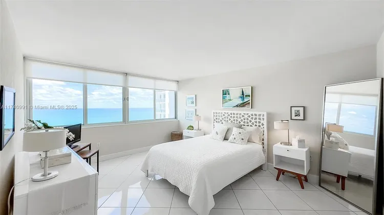 Burleigh House #1736 image #17