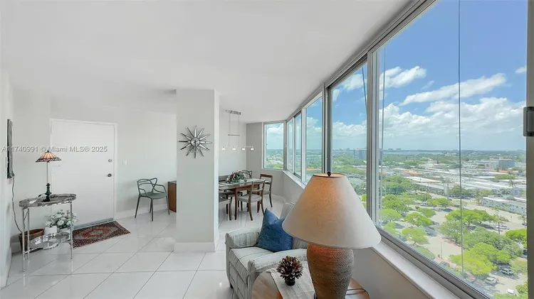 Burleigh House #1736 image #8