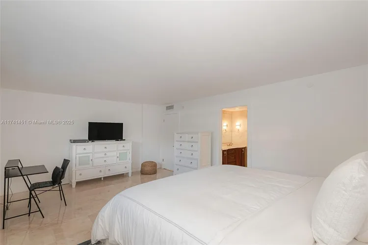 Sands of Key Biscayne #2H image #21