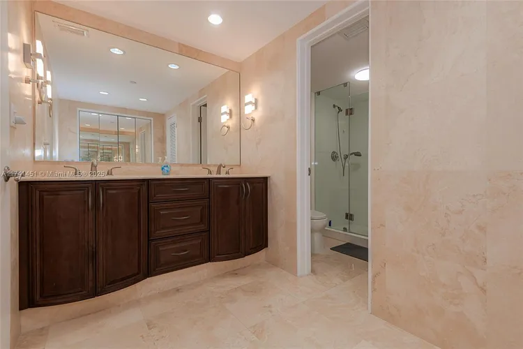 Sands of Key Biscayne #2H image #23