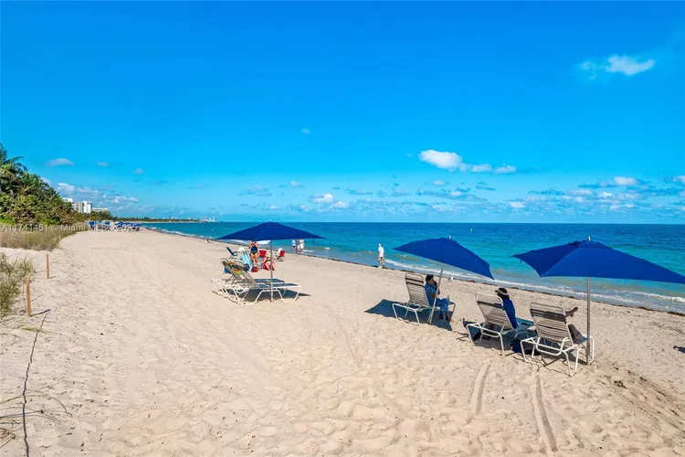Sands of Key Biscayne #2H image #31