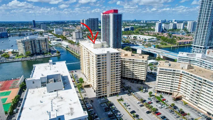 Plaza Towers North #1612 image #24