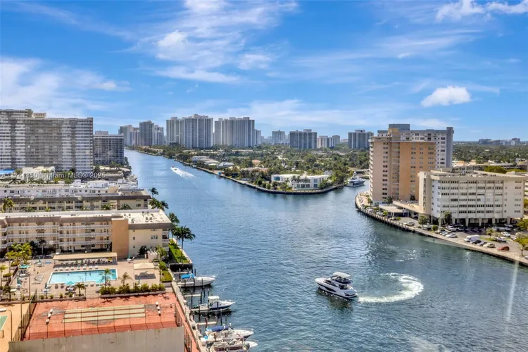 Plaza Towers North #1612 image #35