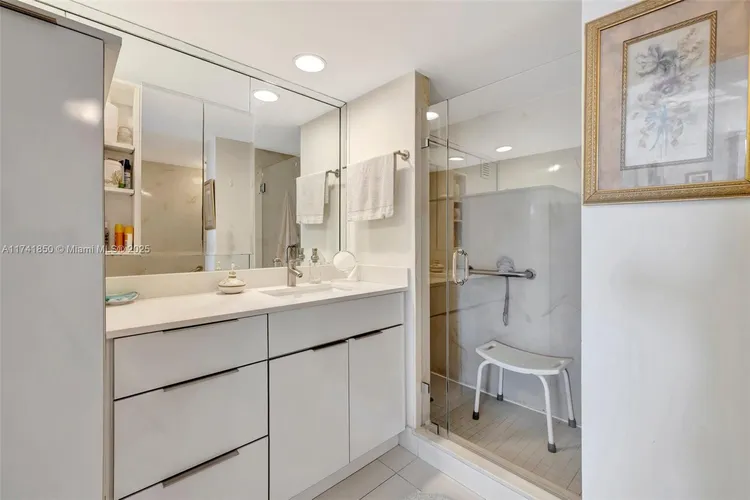 Plaza Towers North #1612 image #38