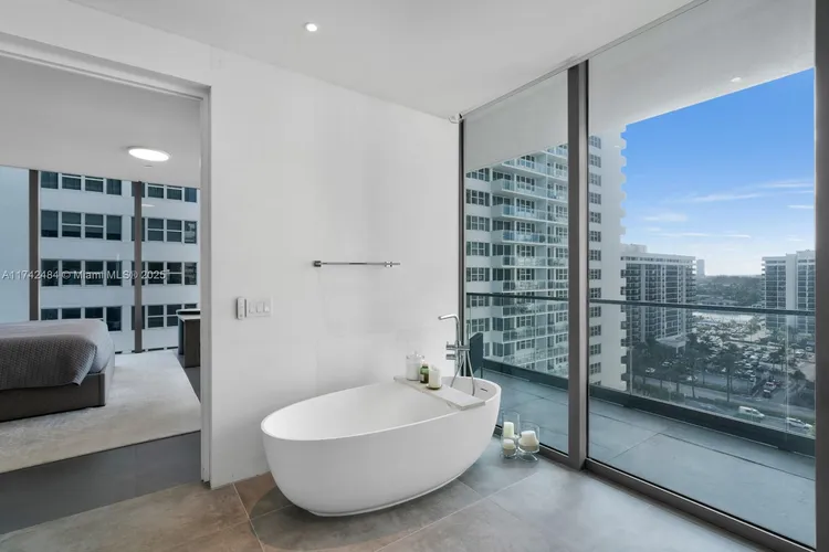 2000 Ocean #10B image #21