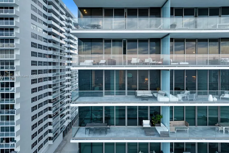 2000 Ocean #10B image #37