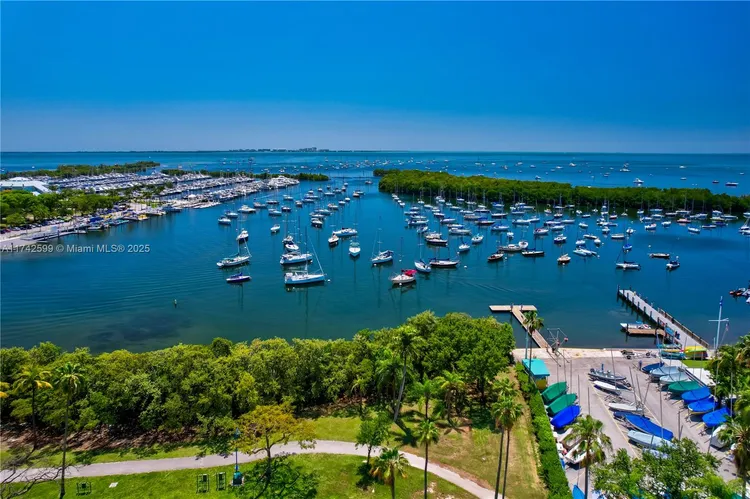 The Mutiny #911 image #23