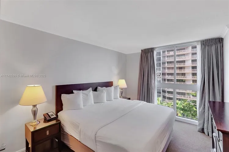 The Mutiny #911 image #7