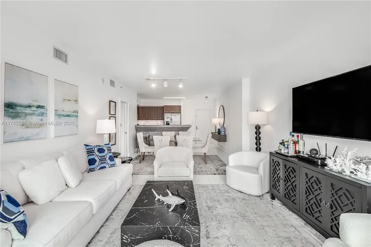 One Miami #1415 image #11