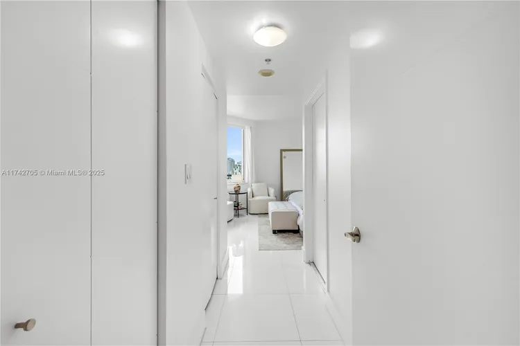 One Miami #1415 image #19