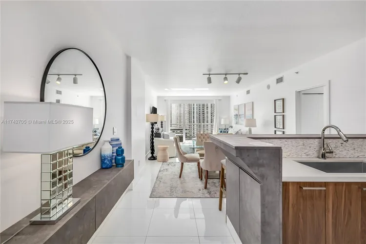 One Miami #1415 image #6