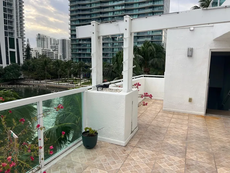 Moon Bay #TH1 image #23