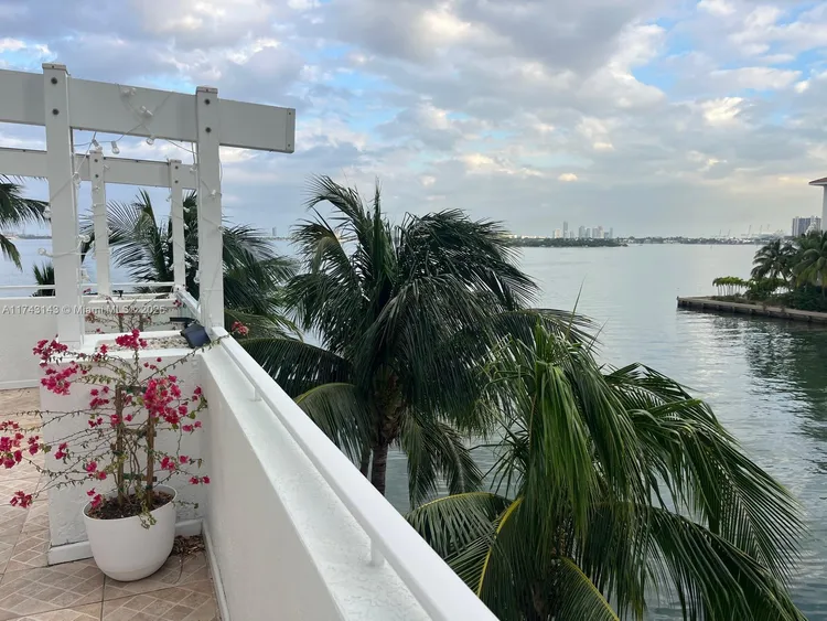 Moon Bay #TH1 image #25