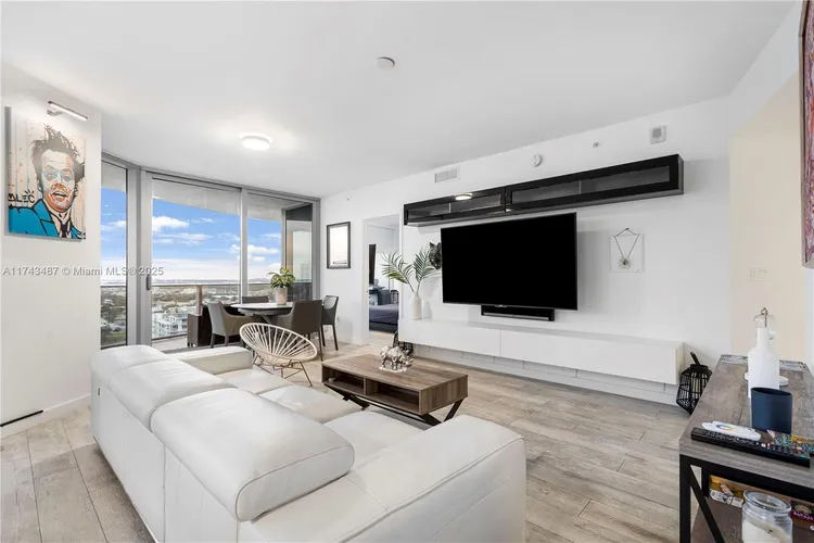 Aria on the Bay #2800 image #17