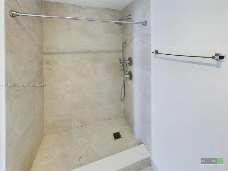 Aria on the Bay #205 image #11